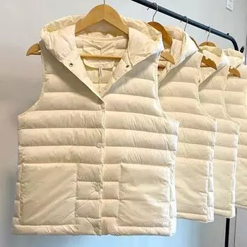 Короткий пуховый жилет женский новый корейский вариант тонкий с капюшоном белый утиный пух легкий пуховик жилет S чёрный