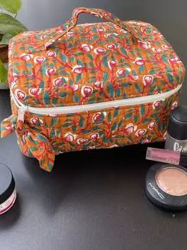 Косметическая сумка - стеганая