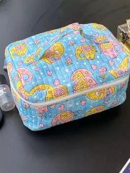 Косметическая сумка - стеганая