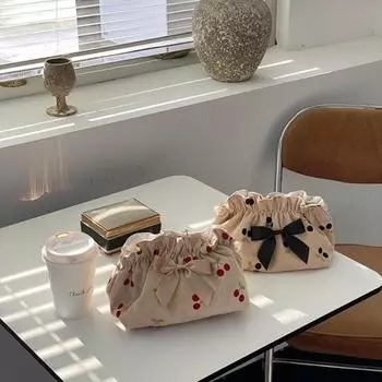 Косметичка с бантом, застежка-молния, вельветовый вишневый несессер, косметичка, клатчи для путешествий красный