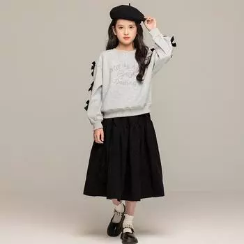 Костюм для девочек с бантом, топом и юбкой-свитером - весна и осень 2024 г. 140 cm