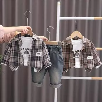 Костюм для мальчика 0-5 лет Детская клетчатая рубашка с длинными рукавами Куртка Круглый вырез Белый топ Повседневные джинсовые брюки Комплект из трех предметов S серый