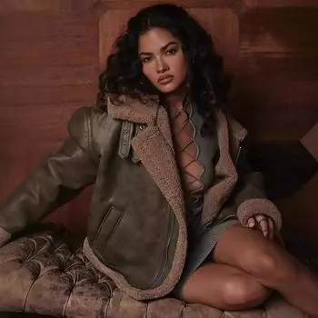 Костюм локомотива из шерсти ягненка 2024 года, куртка с интегрированным мехом на осень и зиму 2024 года, короткая куртка S чёрный