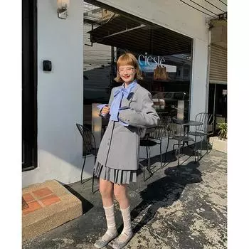 Костюм женский осенний повседневный свободный пиджак с приталенкой S зелёный