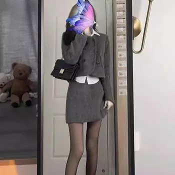 Костюмное платье в стиле Сяосян Хепберн для детей, которое можно носить в начале осени, а также полный комплект новой осенне-зимней одежды в 2024 году. S серый