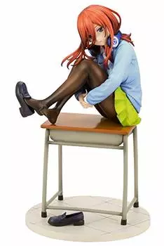 Kotobukiya The Quintessential Quintuplets: Miku Nakano 1/8 Scale Figure