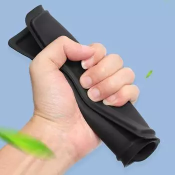 Коврик для беспроводной зарядки центральной консоли для Toyota Prado LC250 2025 Противоскользящая силиконовая накладка Аксессуары чёрный