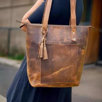 Кожаная сумка-тоут из натуральной кожи с большим передним карманом, один размер — идеальный подарок для нее. ( Доступно 3 захватывающих цвета ) 16 x 14 in темно-коричневого