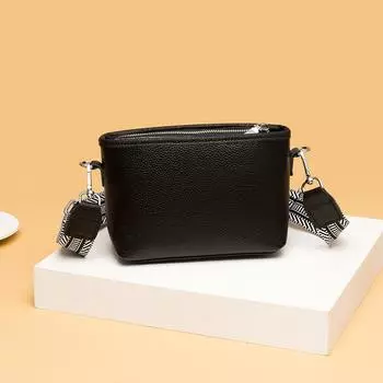 Кожаная женская сумка с широким плечевым ремнем, сумка-ведро через плечо, первый слой, сумка из коровьей кожи, мягкая кожаная трендовая сумка-подушка, маленькая квадратная сумка светло-коричневого