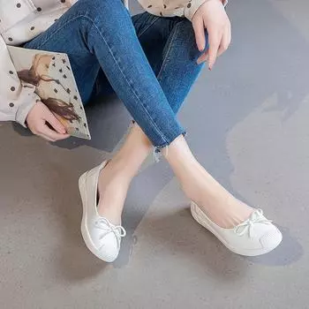 Кожаные белые туфли на плоской подошве 35 чёрный