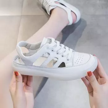 Кожаные одинарные туфли на плоской подошве 35 белый