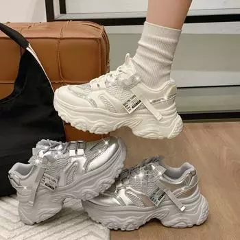 Кожаные папины туфли женские 2025 года новая корейская версия легких кроссовок для бега со стразами универсальные и тонкие спортивные и повседневные туфли 35 серебряный