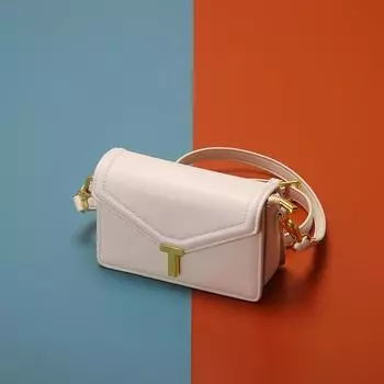 Кожаные сумки-седла женские сумки-конверты через плечо в форме металлических кнопок женские сумки-мессенджеры Mini(Max Length<20cm) белый