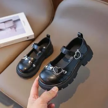 Кожаные туфли для девочек на вечеринку, свадьбу, детские туфли для выступлений с любовью, детские туфли принцессы, нескользящие, весна-осень 2024 26 чёрный