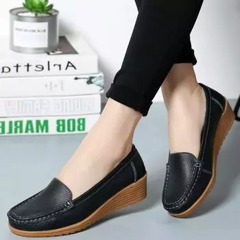 Кожаные туфли для мам на танкетке Повседневная кожаная модная женская обувь на танкетке 35 белый