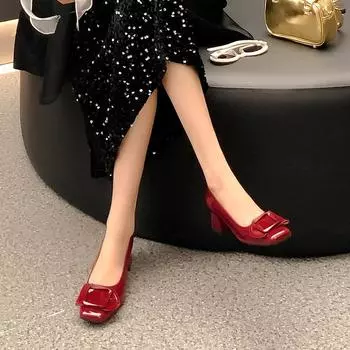 Кожаные туфли-лодочки французского производства с квадратной головкой и толстым каблуком, легкие, женские, весна и осень 2024, новый темперамент, лакированная кожа, бордовый, низкий каблук 34 абрикосовый