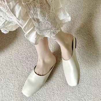 Кожаные женские туфли-лодочки на плоской подошве 35 абрикосовый