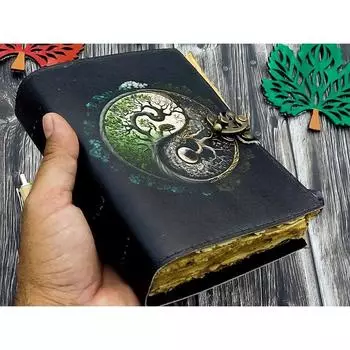 кожаный блокнот ручной работы кожаный блокнот с принтом дерева для мужчин женщин пустой журнал заклинаний книга теней бумага ручной работы 200 страниц 7 x 5 in