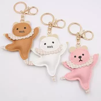 Кожаный брелок для ключей «Балетный танцующий медведь» с клетчатым шарфом синий