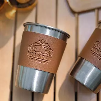 Кожаный чехол для чашки, винтажный узор с принтом и прессованием, рукав для кофейной чашки, съемный подстаканник, сумка, изоляционный чехол для чашки с водой коричневый