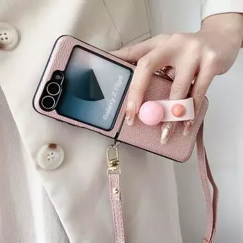 Кожаный чехол-подставка для кольца на палец, 3 шт., складной чехол для Samsung Galaxy Z Flip6 Flip5 Flip4 Flip3, ремешок на плечо, противоударный матовый тонкий чехол для телефона Samsung Z Flip6 белый/бежевый