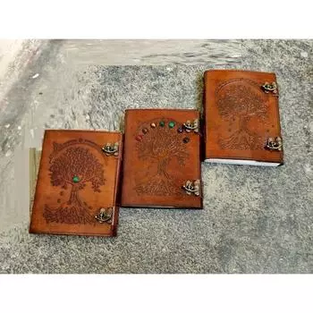 Кожаный дневник с тиснением вручную | Записная книжка ручной работы | Кожаный гримуар | Идеально подходит для юбилеев или рождественских подарков. ( пакет из 3 ) 8 x 6 in ( pack of 3 ) коричневый