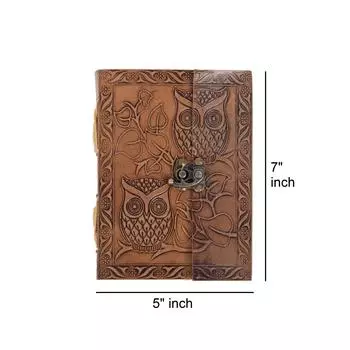 Кожаный ежедневник с тиснением в виде совы и бронзовым замком C, винтажная кожаная молочная. Размер 5 х 7 дюймов. 7 x 5 in коричневый