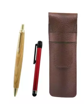 кожаный пенал с красной металлической ручкой и шариковая ручка с ретро-корпусом из клена цвета шоколада (SASTYO-ALR-HS47S)