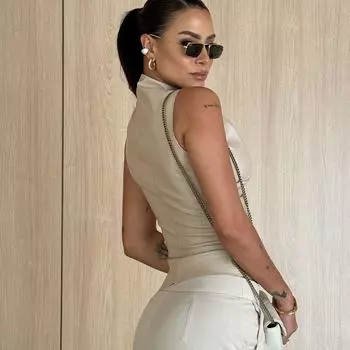 Кожаный жилет без рукавов, женская одежда в европейском и американском стиле, кожаный воротник-стойка, утягивающий пояс, нестандартный топ без рукавов XL белый