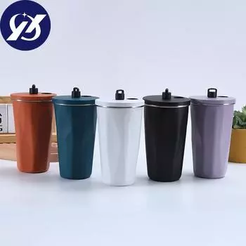 Красивая алмазная чашка из нержавеющей стали с соломинкой, портативная удобная чашка большой емкости, креативная кофейная чашка в сопровождении автомобиля 600ml белый