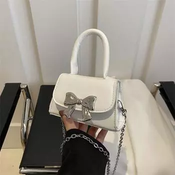 Красивая индивидуальная модная сумка через плечо, новая женская сумка 2024 года, трендовая повседневная портативная маленькая квадратная сумка белый