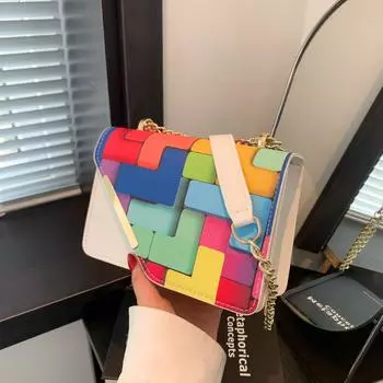 Красивая новая сумка-мессенджер небольшого размера в квадратном стиле 2024 года пользуется популярностью в этом году, модная и повседневная маленькая свежая сумка-цепочка для женщин в иностранном стиле чёрный