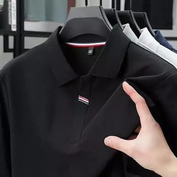 Красивая простая однотонная футболка-поло с большим количеством мужчин M