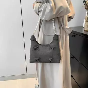 Красивая сумка на цепочке с жемчугом под мышкой с простой индивидуальностью 2024 года, новая летняя модная ретро-сумка на плечо для женщин чёрный