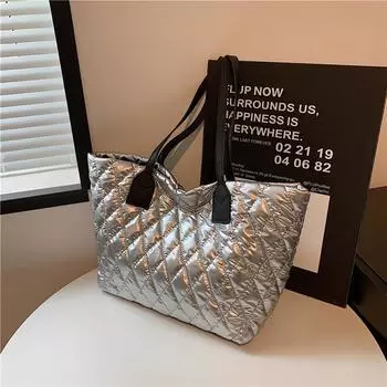 Красивая трендовая сумка-тоут большой вместимости, летняя новая простая повседневная сумка-мессенджер, модная женская сумка для поездок на работу чёрный