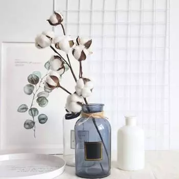 Красивое искусственное растение, гладкая поверхность, очаровательное, неувядаемое белый