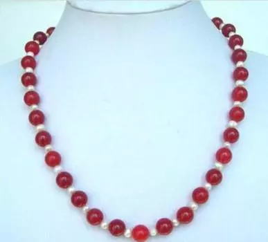 Красивое ожерелье с застежкой из красного нефрита и белого жемчуга