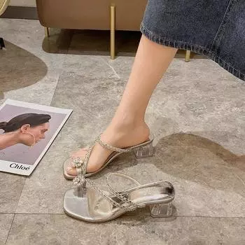 Красивые хрустальные толстые каблуки, классные тапочки, женская летняя одежда 2024 года, новая юбка, французские босоножки на высоком каблуке 35
