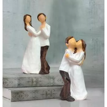 Красивые расписанные вручную маленькие статуэтки из смолы с романтической парой для домашнего декора (Упаковка из 2 штук, Белый и Коричневый цвет)