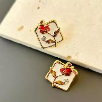 Красивые серьги-розы с эмалью ручной работы во французском винтажном стиле