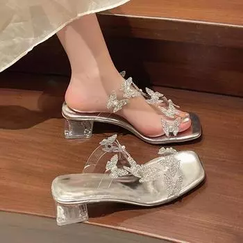 Красивые серебряные тапочки-бабочки в стиле феи на толстом каблуке, женские, новинка 2025 года, прозрачные босоножки со стразами и одним ремешком на среднем каблуке 35 серебряный