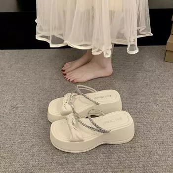 Красивые тапочки женские летние модные и высококлассные новые темпераментные тапочки со стразами на толстой подошве пляжные крутые тапочки 35 бежевый