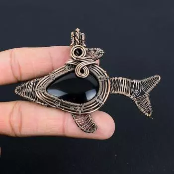 Красивый черный оникс, драгоценный камень, кулон ручной работы из чистой медной проволоки, обернутый ювелирными изделиями 2.44 Inches чёрный