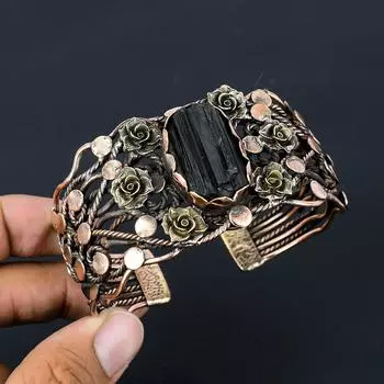 Красивый черный турмалин, грубый драгоценный камень, чистая медная проволока, завернутая в манжеты/браслет ручной работы, ювелирные изделия Adjustable чёрный