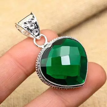 Красивый хром-диопсид драгоценный камень ручной работы из стерлингового серебра 925 пробы ювелирный кулон для нее 1.80 Inches зелёный