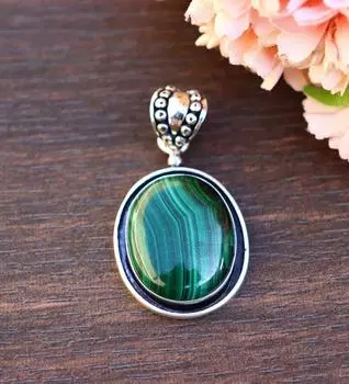 Красивый кулон из малахита/ натуральный малахитовый драгоценный камень, медальон ручной работы для мужчин и женщин M зелёный