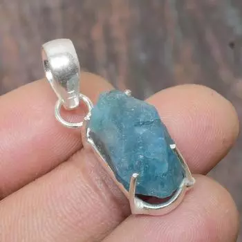 Красивый кулон из стерлингового серебра 925 пробы с красивым апатитом и грубым драгоценным камнем ручной работы 1.30 Inches синий