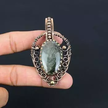 Красивый пренитовый драгоценный камень ручной работы из чистой медной проволоки, обернутый кулоном, ювелирные изделия 2.95 Inches зелёный