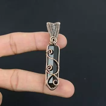 Красивый турмалин с драгоценным камнем ручной работы из чистой медной проволоки, ювелирный кулон 2.56 Inches чёрный