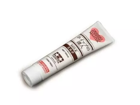 Краска для моделей Tamiya Decoration Series Whip Master Milk 100 мл 76621 № 21